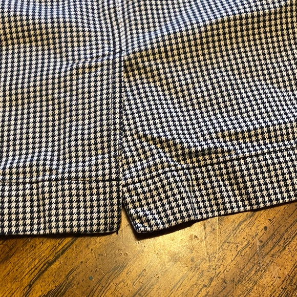 Liz Claiborne multi  pocket skirt size 10 - Picture 4 of 6
